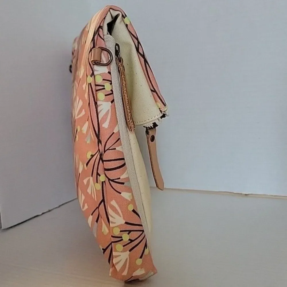 Petunia Pickle Bottom Diaper Bag Birch Blissful Brisbane Shoulder Crossbody Baby